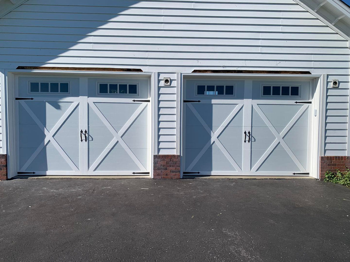 Farmhouse-style residential garage doors installed in Mercer County, Kentucky